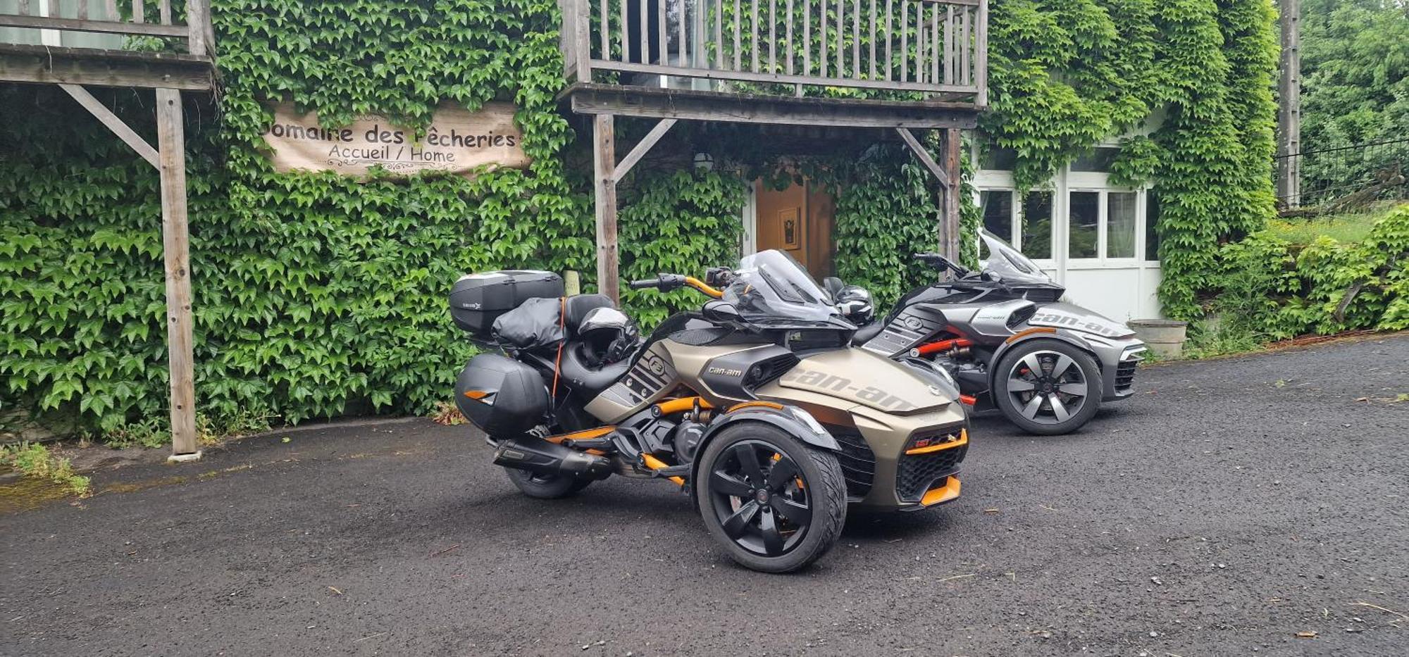 Domaine Des Pecheries Montel-de-Gelat Bagian luar foto