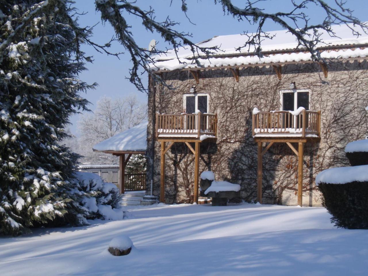 Domaine Des Pecheries Montel-de-Gelat Bagian luar foto